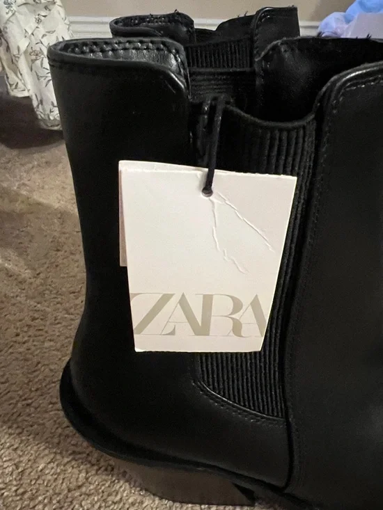 Zara Black Pointed Toe Mid-Calf Ankle Boots - Picture 2 of 3